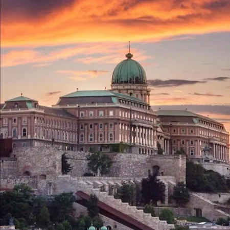 아파트 Sophia Buda By The Danube With Ac *