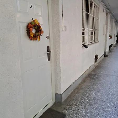 Apartment Sophia Buda By The Danube With Ac
