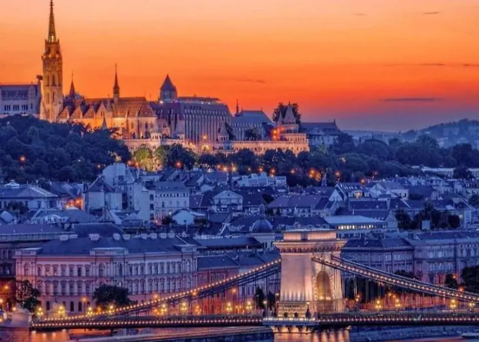 Sophia Buda By The Danube With Ac